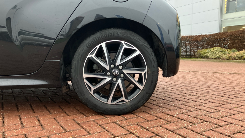 Toyota Yaris 1.5 Hybrid Design 5dr CVT Hybrid Hatchback